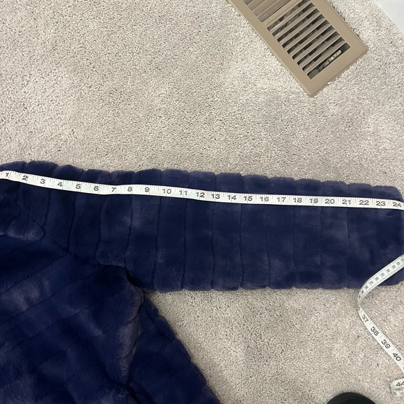 NWT Rachel Zoe Blue faux fur - Picture 10 of 14